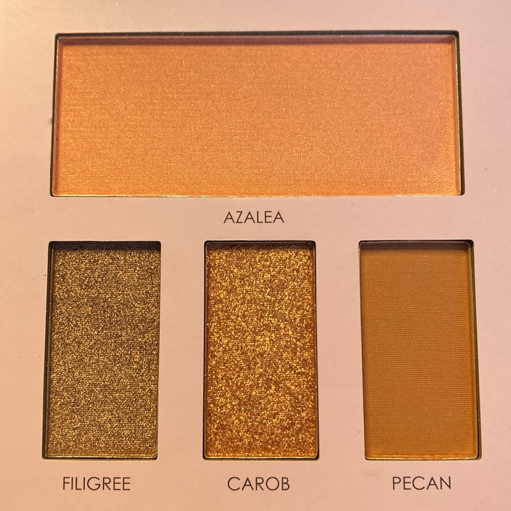 Seraphine Botanicals Sakura + Sage Vegan eyeshadow & blush palette - Picture 5 of 7